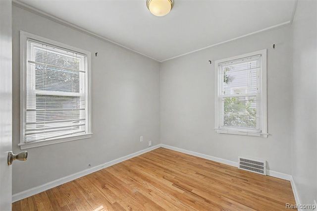 2038 N Mildred Street, Dearborn, MI 48128