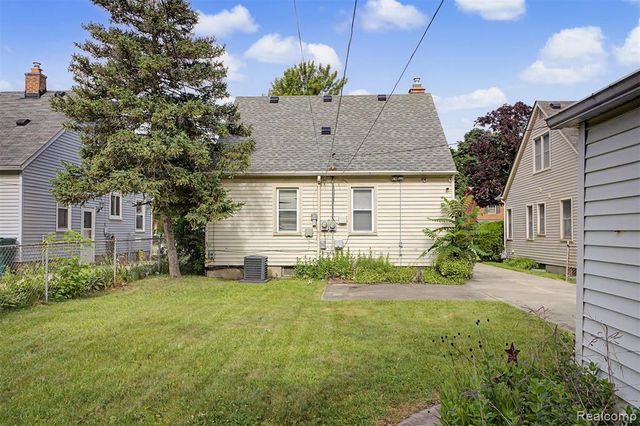2038 N Mildred Street, Dearborn, MI 48128
