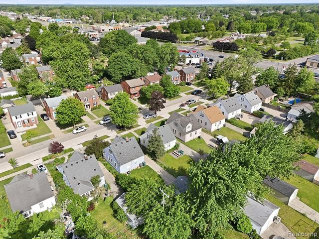 2038 N Mildred Street, Dearborn, MI 48128
