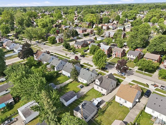 2038 N Mildred Street, Dearborn, MI 48128