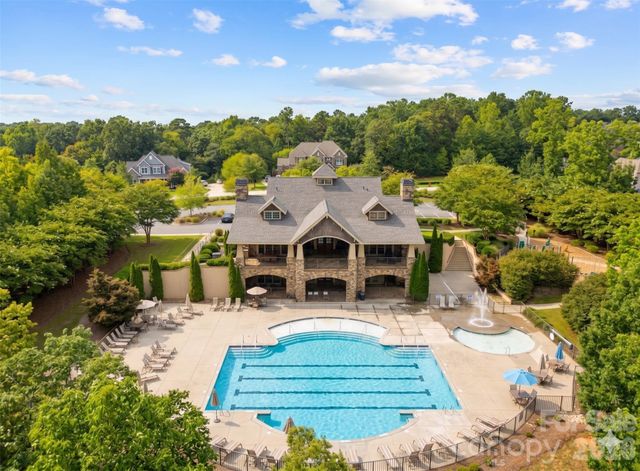 418 Crisfield Court, York, SC 29745