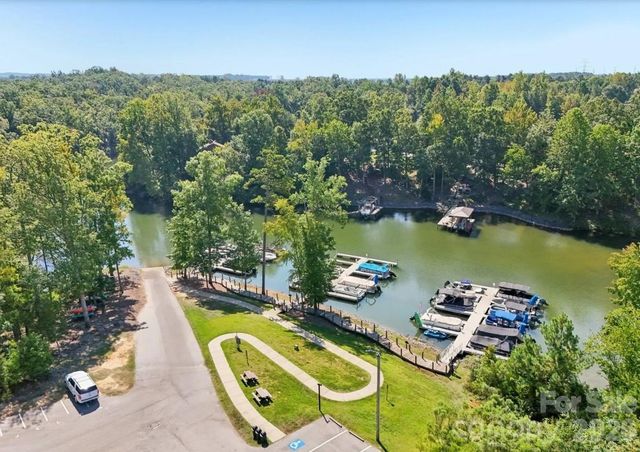 418 Crisfield Court, York, SC 29745
