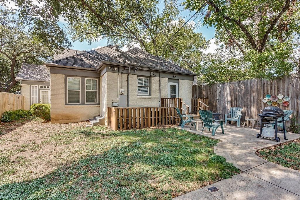 3211 Cockrell Avenue, Fort Worth, TX 76109 — photo 2
