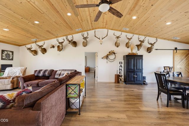 7036 Griffin Lane, Jacksonville, OR 97530