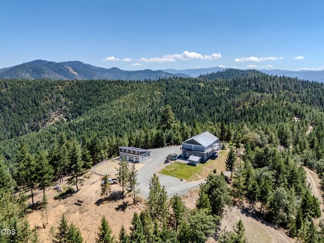 7036 Griffin Lane, Jacksonville, OR 97530