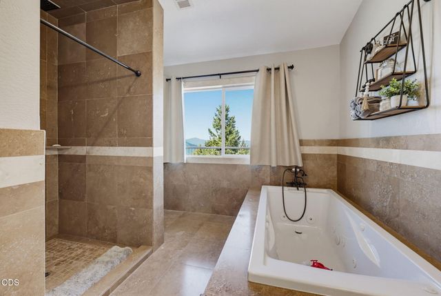7036 Griffin Lane, Jacksonville, OR 97530