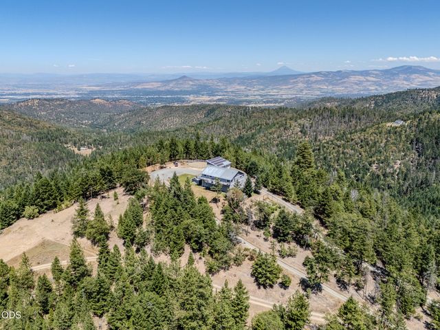 7036 Griffin Lane, Jacksonville, OR 97530