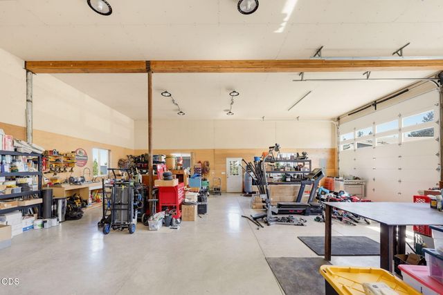 7036 Griffin Lane, Jacksonville, OR 97530