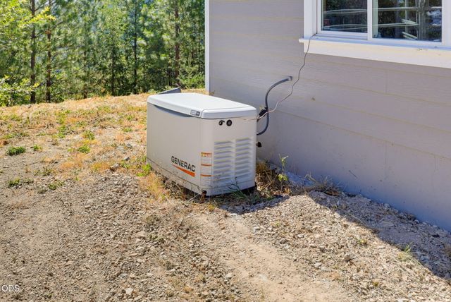7036 Griffin Lane, Jacksonville, OR 97530