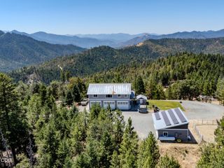 7036 Griffin Lane, Jacksonville, OR 97530