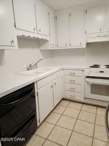 412 W 26th Street, Lynn Haven, FL 32444