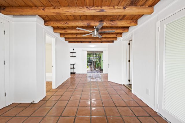 2020 NE 4th Avenue 2, Wilton Manors, FL 33305