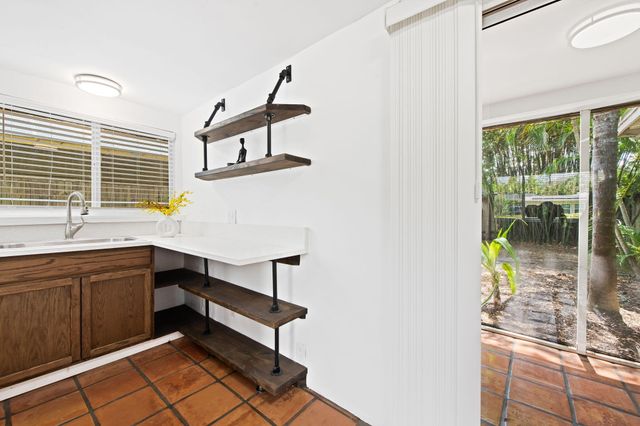 2020 NE 4th Avenue 2, Wilton Manors, FL 33305