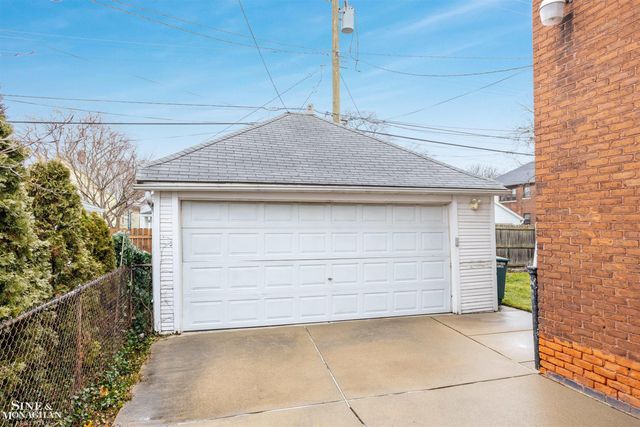 1125 Maryland Street, Grosse Pointe Park, MI 48230