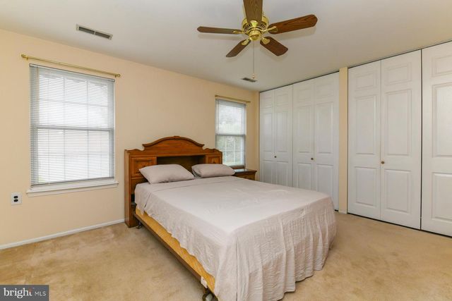 34 KNOLLWOOD, Deptford, NJ 08096