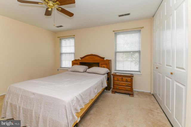 34 KNOLLWOOD, Deptford, NJ 08096