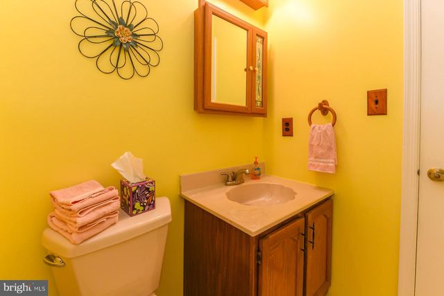 34 KNOLLWOOD, Deptford, NJ 08096