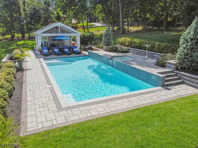 99 Gregory Ave, West Orange Twp., NJ 07052