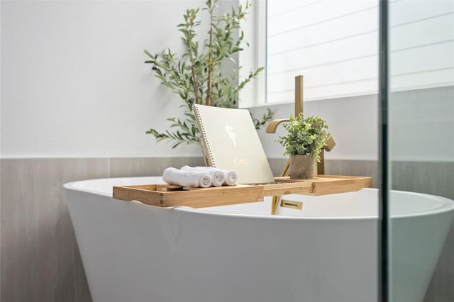 2330 Wavell Street, Houston, TX 77088