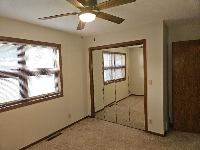 1604 13th Avenue, Belle Plaine, IA 52208