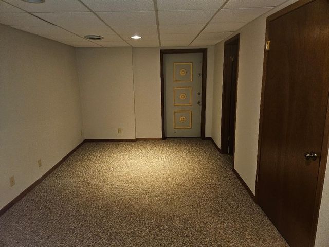 1604 13th Avenue, Belle Plaine, IA 52208