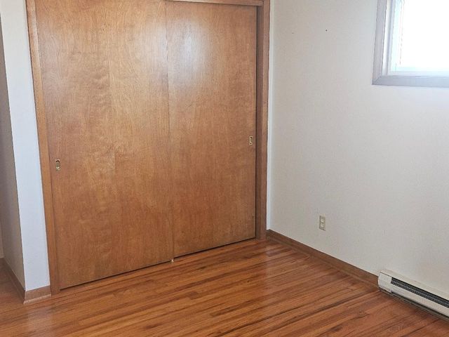 1604 13th Avenue, Belle Plaine, IA 52208
