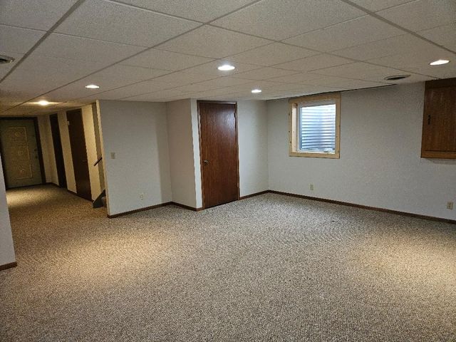 1604 13th Avenue, Belle Plaine, IA 52208