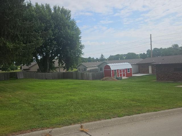 1604 13th Avenue, Belle Plaine, IA 52208
