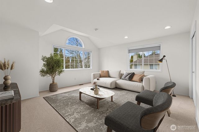 2412 237th Court NE, Sammamish, WA 98074