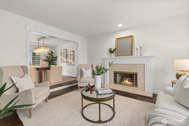 2412 237th Court NE, Sammamish, WA 98074