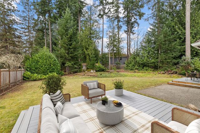 2412 237th Court NE, Sammamish, WA 98074