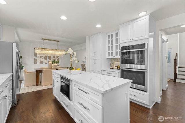 2412 237th Court NE, Sammamish, WA 98074