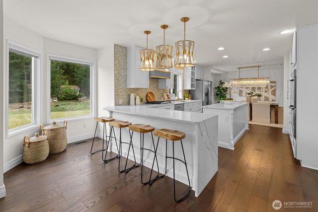 2412 237th Court NE, Sammamish, WA 98074