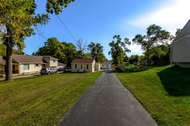 2831 Cozy Acres ROAD, Mount Pleasant, WI 53406