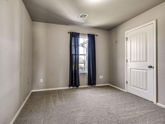 5821 E 135th Place North, Collinsville, OK 74021