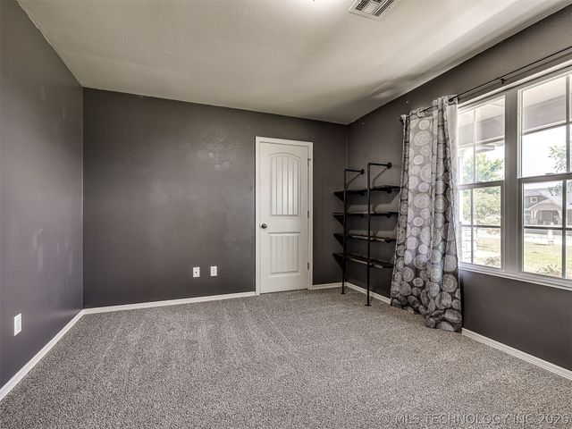 5821 E 135th Place North, Collinsville, OK 74021