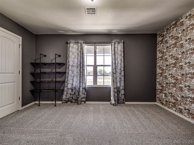 5821 E 135th Place North, Collinsville, OK 74021