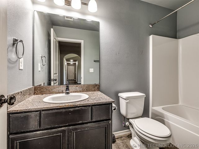 5821 E 135th Place North, Collinsville, OK 74021
