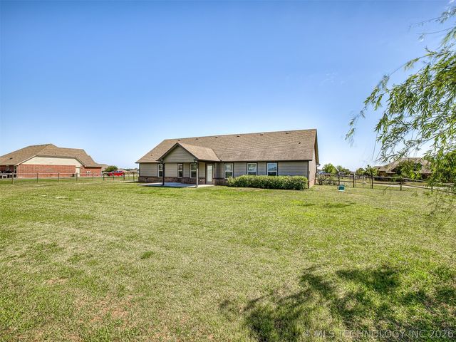 5821 E 135th Place North, Collinsville, OK 74021