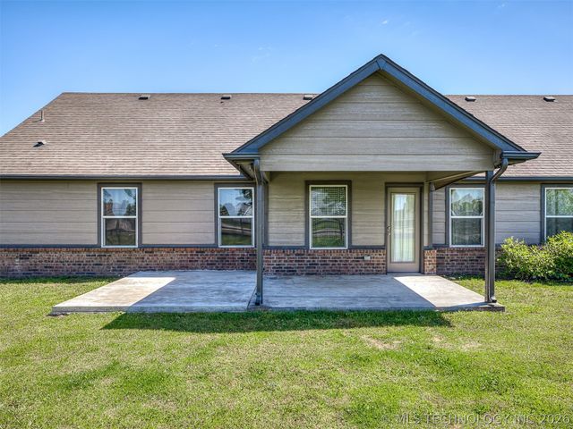 5821 E 135th Place North, Collinsville, OK 74021