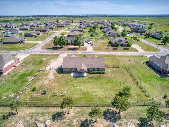 5821 E 135th Place North, Collinsville, OK 74021
