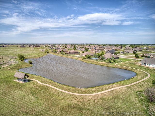 5821 E 135th Place North, Collinsville, OK 74021