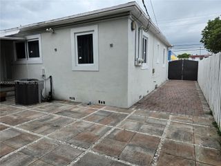 5810 SW 9th Street, West Miami, FL 33144