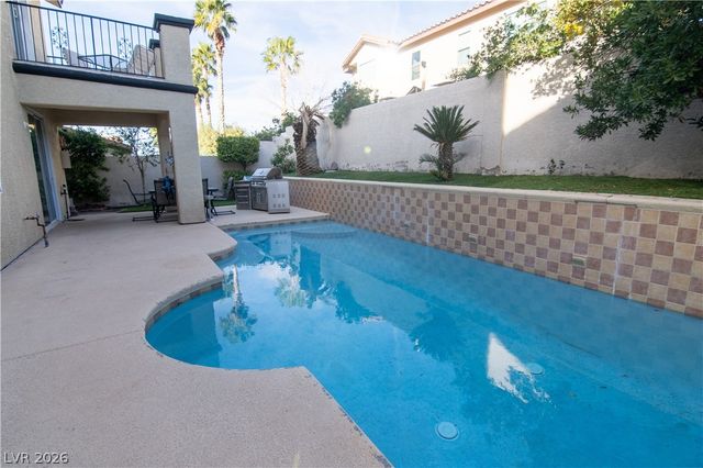 394 Gatlinburg Court, Henderson, NV 89012