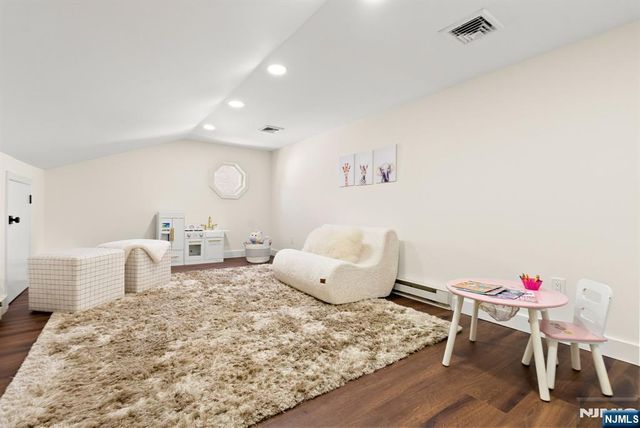 519 Summit Street, Ridgewood, NJ 07450