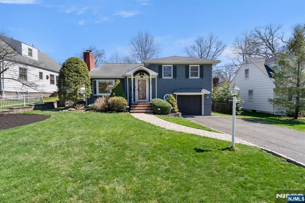 519 Summit Street, Ridgewood, NJ 07450