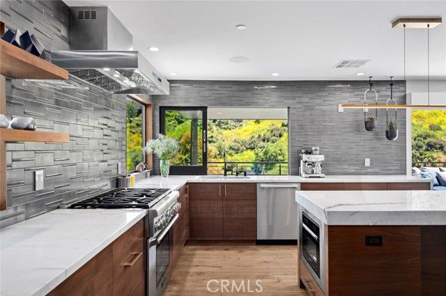 1435 Cerritos Drive, Laguna Beach, CA 92651