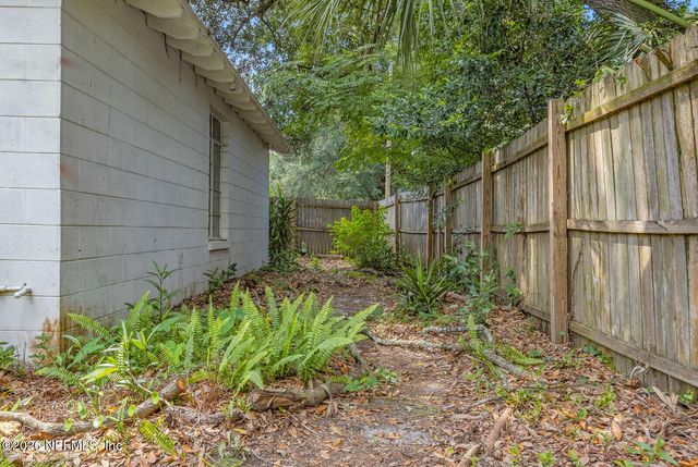 2854 STANWOOD Avenue, Jacksonville, FL 32207