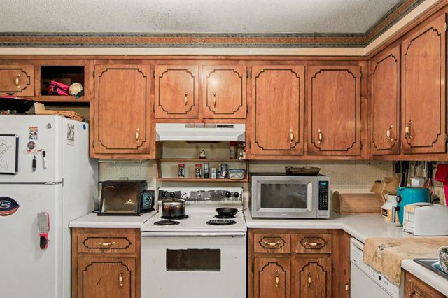 313 Southern Dr, Clarksville, TN 37042