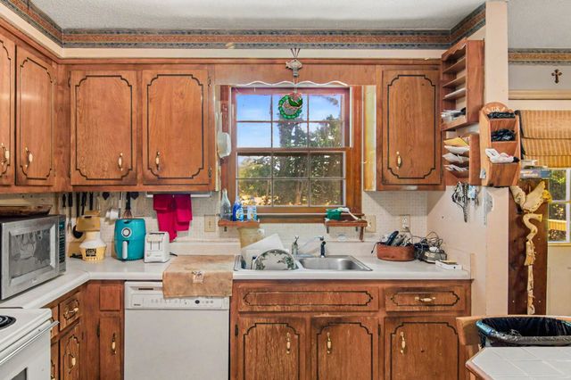 313 Southern Dr, Clarksville, TN 37042